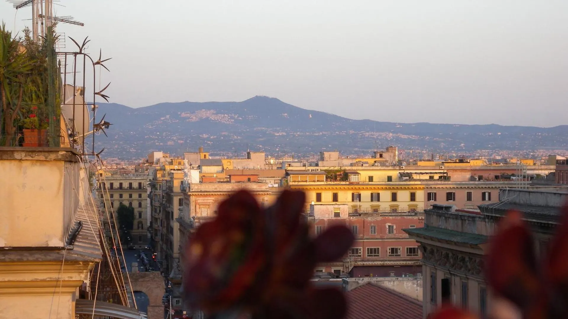 Esquilino Piano Alto Apartment Rome